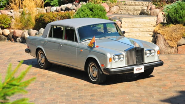 58335-Rolls-Royce-passenger-side-md