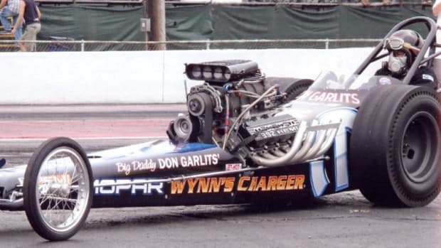 Don “Big Daddy” Garlits, the world-famous drag racer, innovated from behind the wheel and one of those cars to sport his innovations is Swamp Rat 12-A.