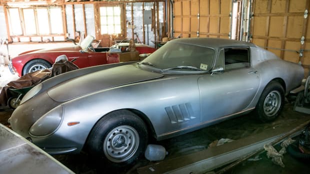  The garage where the 1966 Ferrari 275 GTB Long Nose Alloy (foreground) and the 1967 Shelby 427 Cobra (background) were discovered. Image copyright and courtesy of Hagerty. Image by Jordan Lewis.