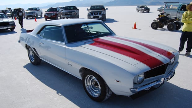  Muscle cars of all vintages and classes were back on the Bonneville Salt Flats in September to push the envelope. Above, a pristine ’69 Camaro coupe seemed to be running pure stock.