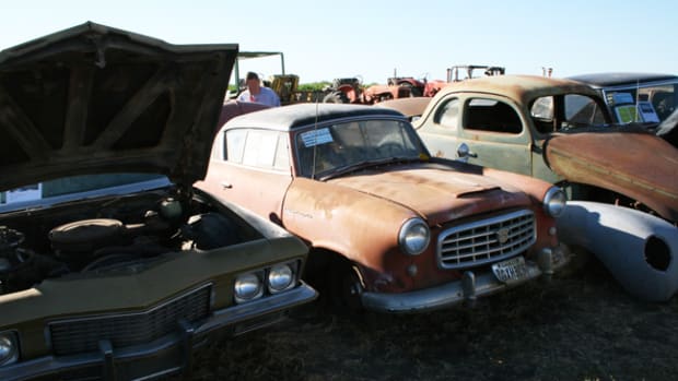  1955 Nash Rambler Country Club 2-door hardtop appeared to be all there and had a relatively rust free body. Sold for $1200.