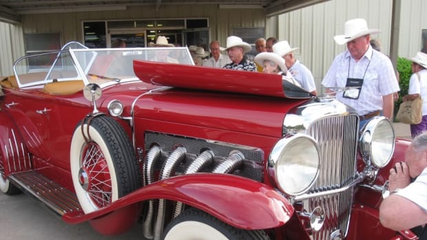 Anything pre-war can show up on a AAA Glidden Tour. And a crowd of car nuts is bound to show up and check out each car. (Photo courtesy Veteran Motor Car Club of America)