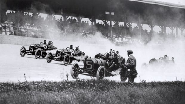 The first turn of the first running of the Indianapolis 500 in 1911. Photo: Indianapolis Motor Speedway 