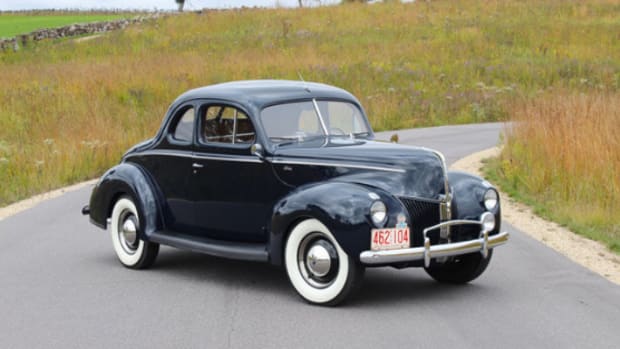 1940 Ford Standard coupe