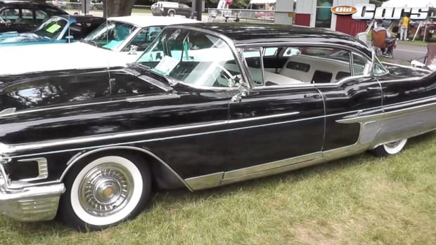 1958-Cadillac-Fleetwood