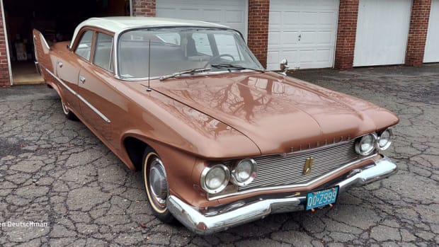 1960-Plymouth-1