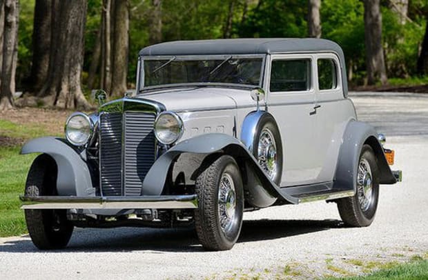 R230-1932-Marmon-Sixteen-Victoria-Coupe