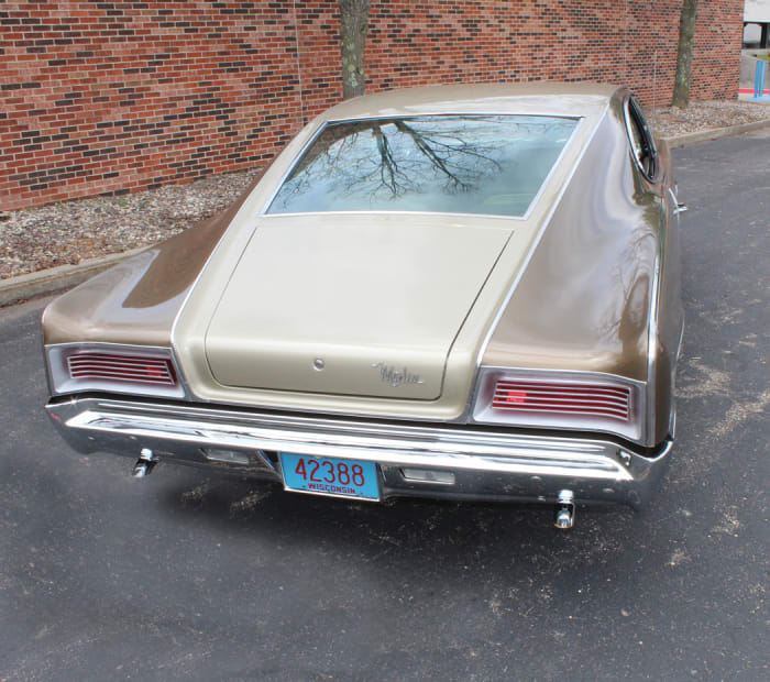 One of the Marlin’s most distinctive features was its tiny trunk lid. The curved deck lid was squeezed between the two large tail light assemblies and below the huge rear window, leaving plenty of room inside for cargo, just not much of an opening to get at anything.