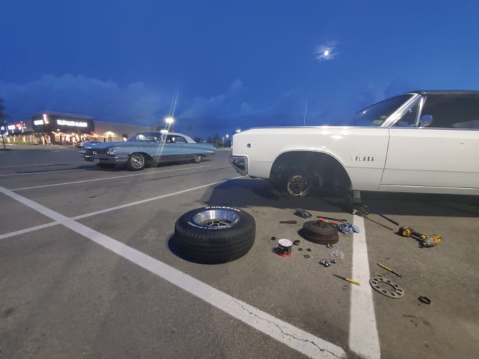 Another day, another wheel bearing failure in the 1968 Dodge Polara convertible. This time, the mechanical trouble surfaced just outside of Indianapolis.
