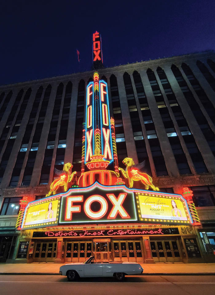 Another photo-op, this time at the famously dazzling Fox Theatre in downtown Detroit.