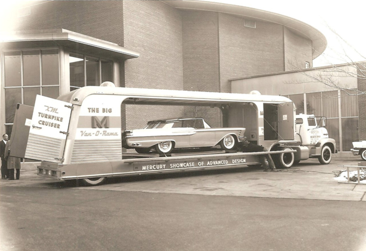 The Mercury Showcase of Advanced Design and the XM Turnpike on display