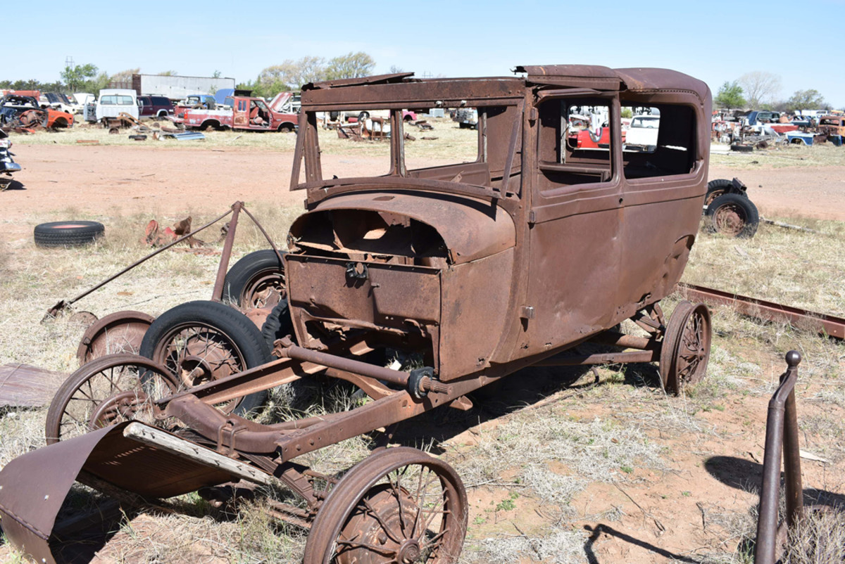 A few Ford Model A and even a few Model T parts were spotted at Owens Salvage.
