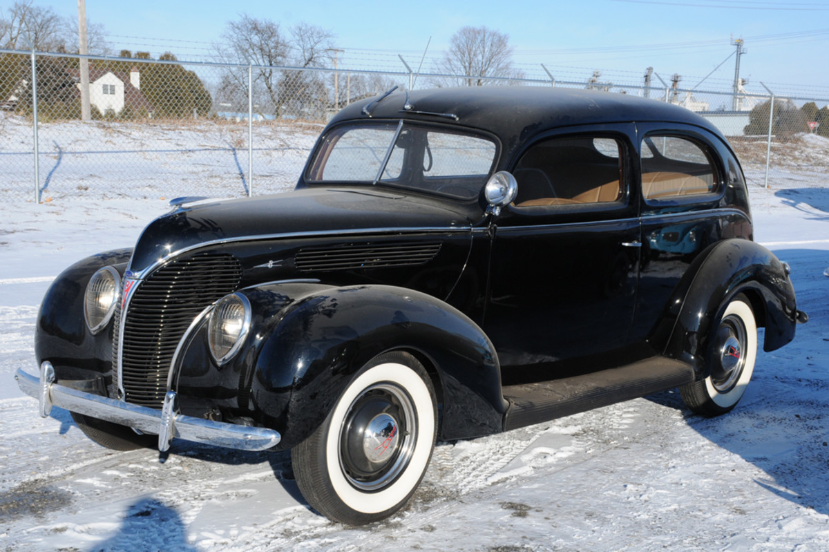 1938 Ford Deluxe Tudor sedan. Condition #3, sold for $15,250.