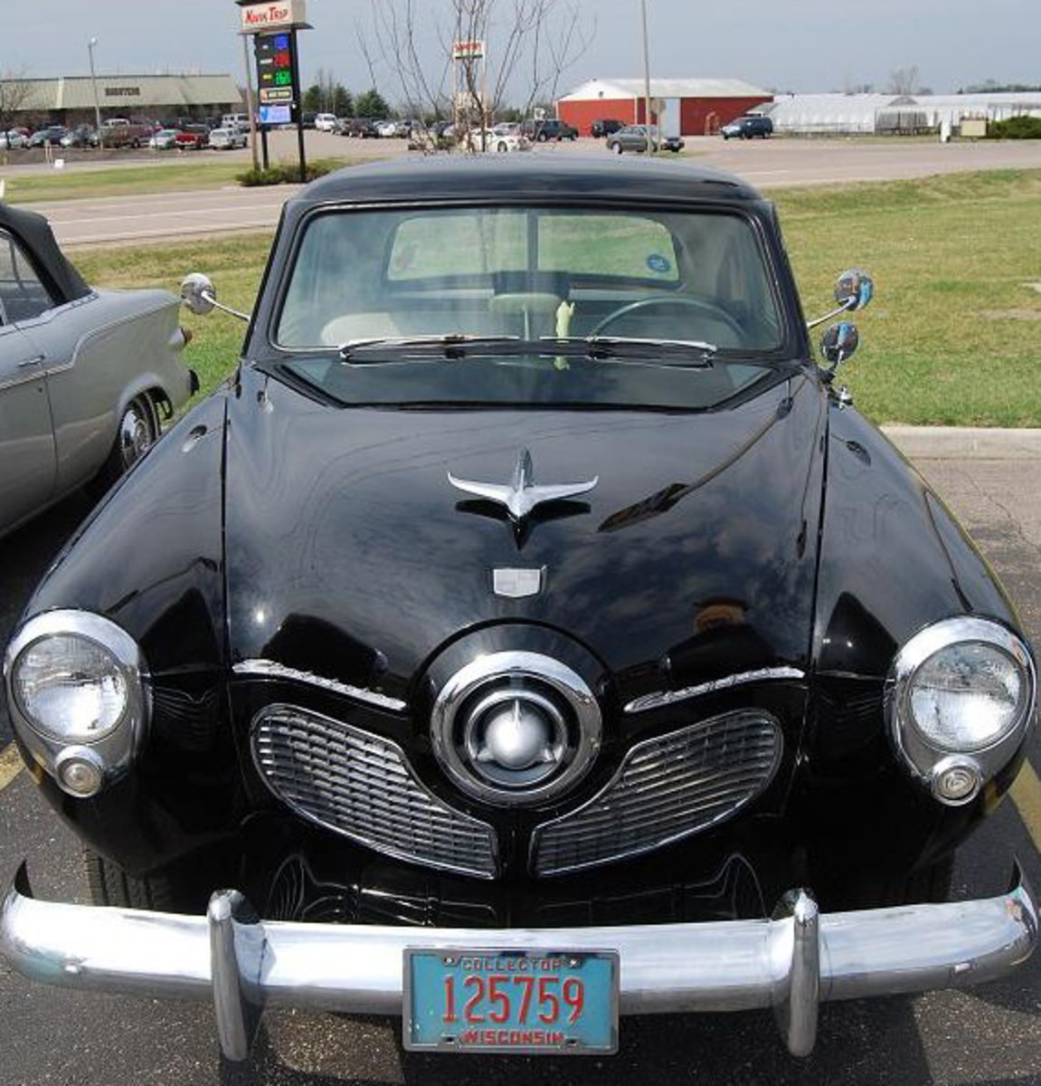 Our favorite car at the Studebaker Spring Meeting was this 1950 Champion coupe.