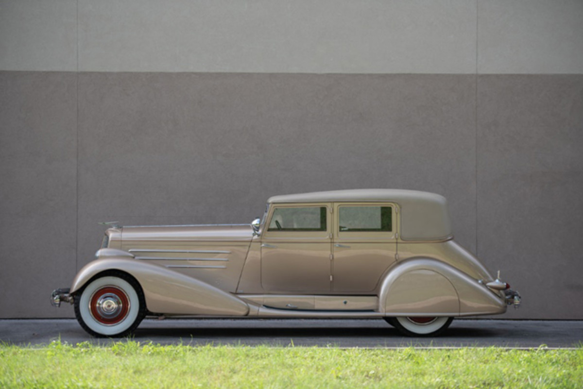 A profile view of the streamlined 1929 Duesenberg Model J Sedan set for RM Auctions Auburn Fall (Credit – Corey Escobar © 2018 Courtesy of RM Auctions)