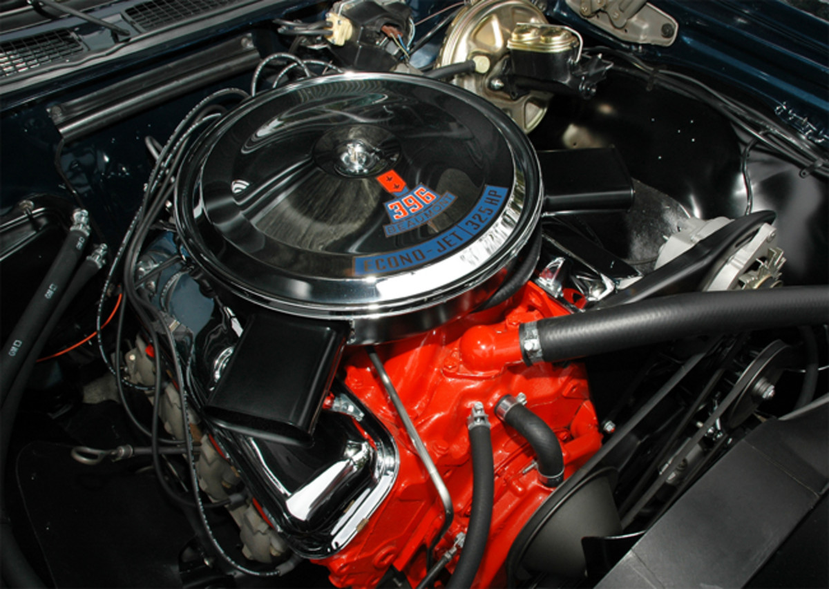The inscription on the air cleaner states the Econo-Jet 325-hp 396-cid V-8 displacement information; the chrome pieces were standard equipment. The unique chrome air cleaner and special non-Chevrolet decals were part of the Beaumont engine package. The 325-horse 396, built in Tonowanda, was the largest mill available in the line; this one is backed by a TH400 transmission and highway 3.08 gearing. 