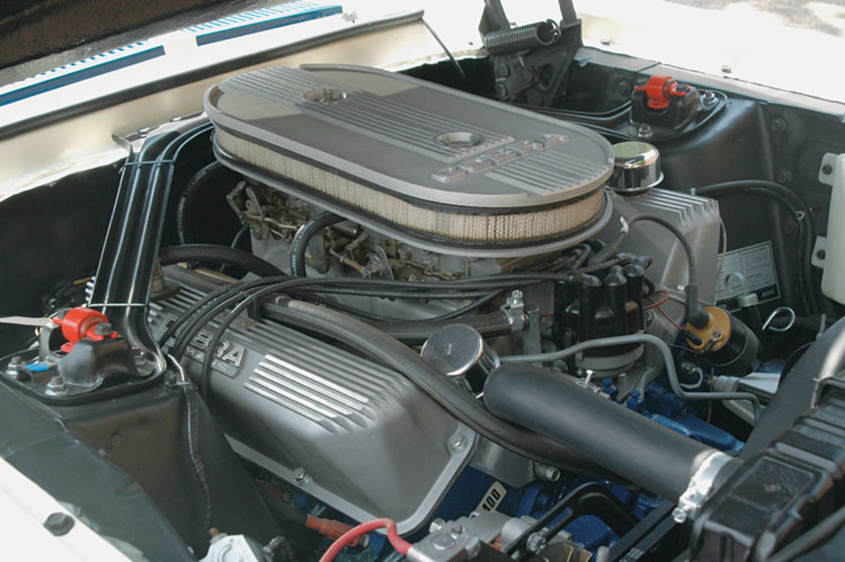 Shelby-Mustang-engine