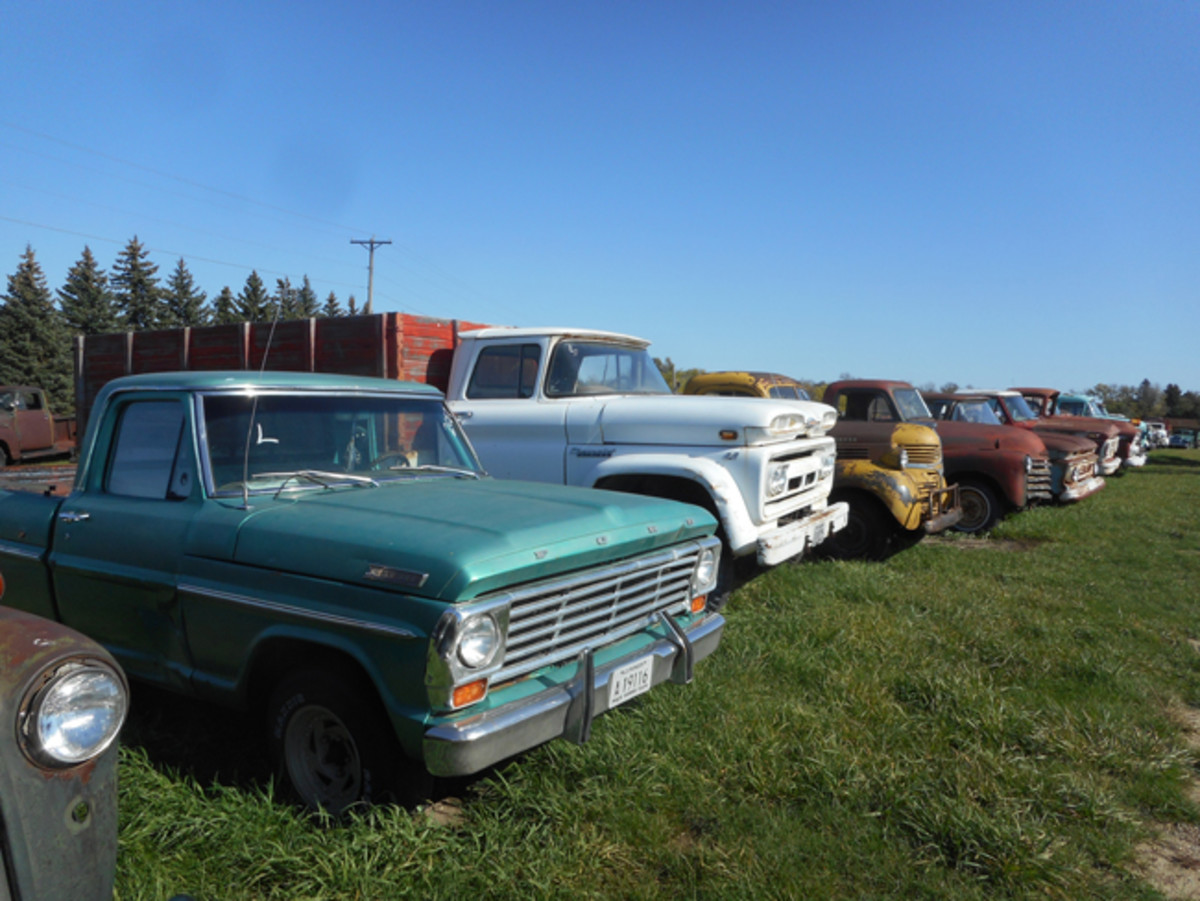  For those who dig pickups, Dick’s Auto is a field of dreams.