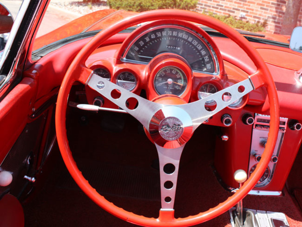 1960-Corvette-steeringwheel