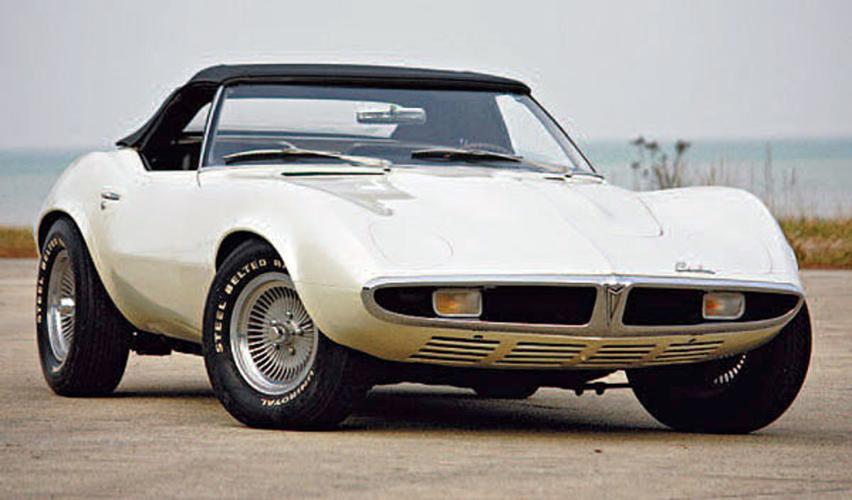 The 1964 XP-833 Banshee features a powerful 326 HO V-8. Of the two built, it was the only V-8 example. Had it gone into production, it could have given Corvette owners fits.