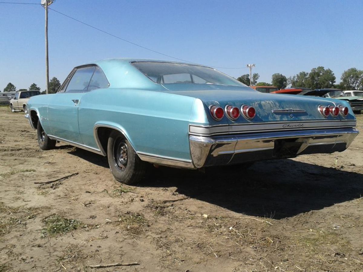 VanDerBrink Auctions sold this 1965 Impala 396 and automatic and with 12 miles and no radio went for $72,500 in Pierce, Neb., to a CT buyer.