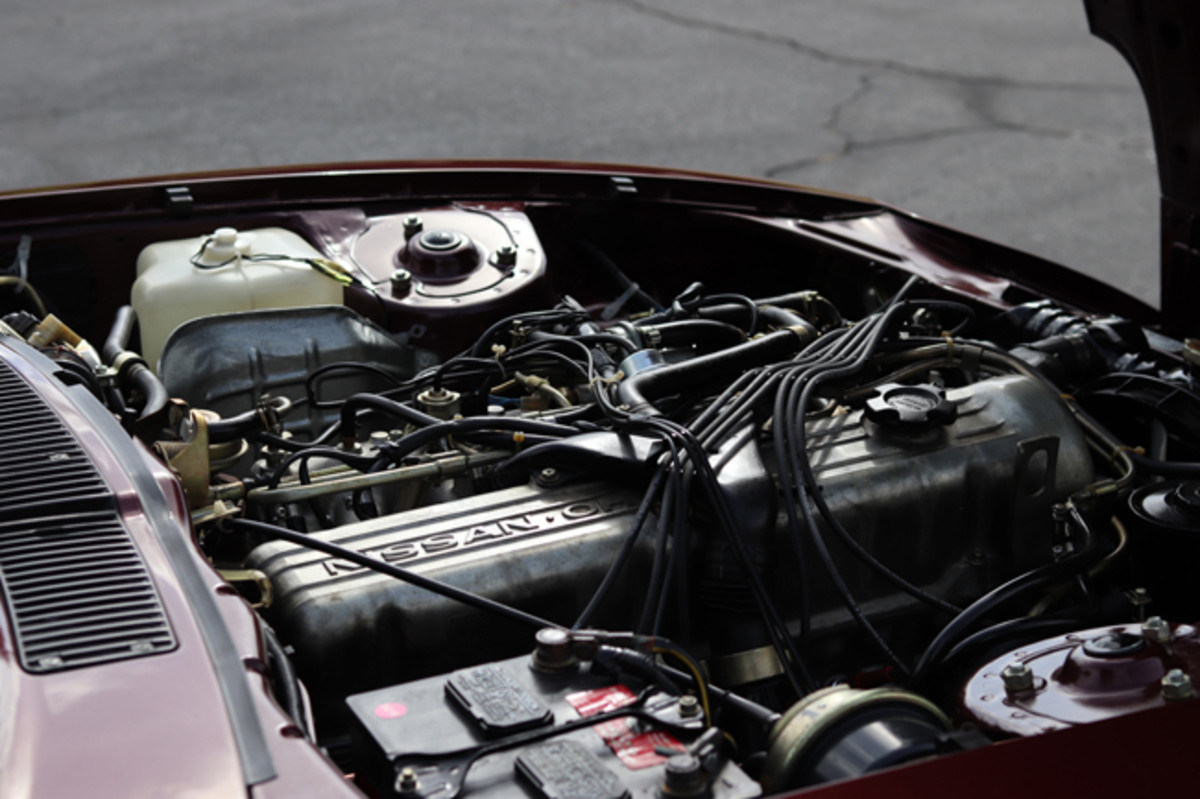  The normally aspirated OHC inline-six provided 145 bhp from 2753 cc.