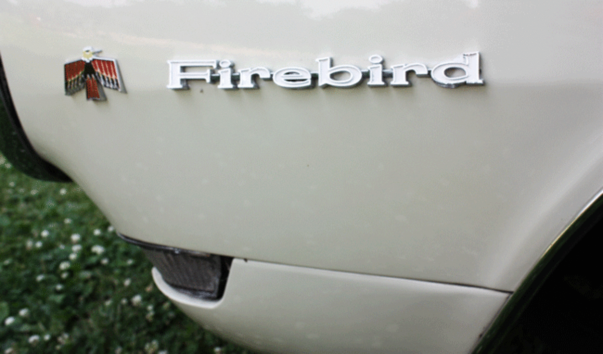 1968-Firebird-Sprint-badge