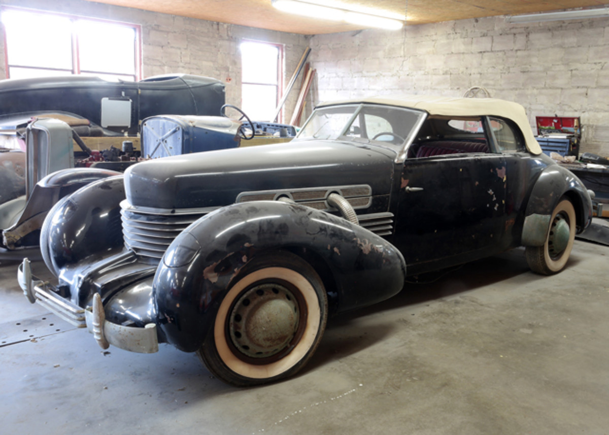 This 1937 Cord Phaeton Model 812, once owned by Glenn Pray, will be featured at Leake Auction’s Tulsa sale June 5-7.