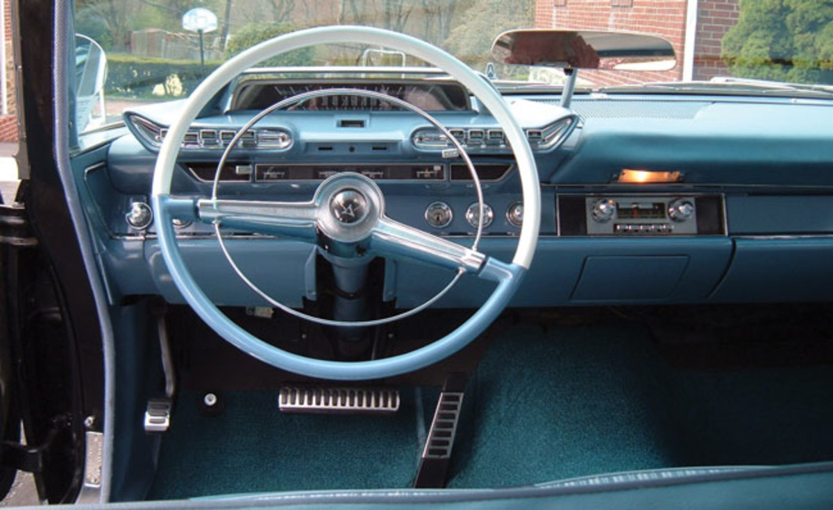 1963-Dodge-wagon-dash