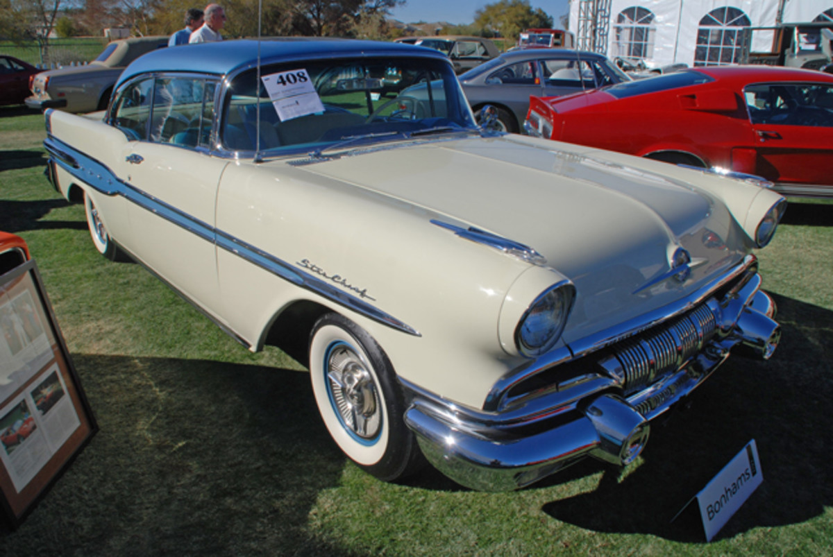  We really liked this 1959 Pontiac Star Chief hardtop which sold for $28,000 just nickel-and-dime change for this area.