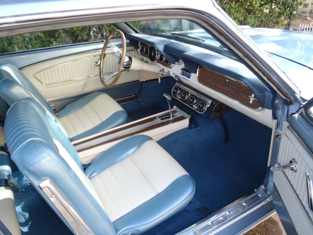 1966-Mustang-interior
