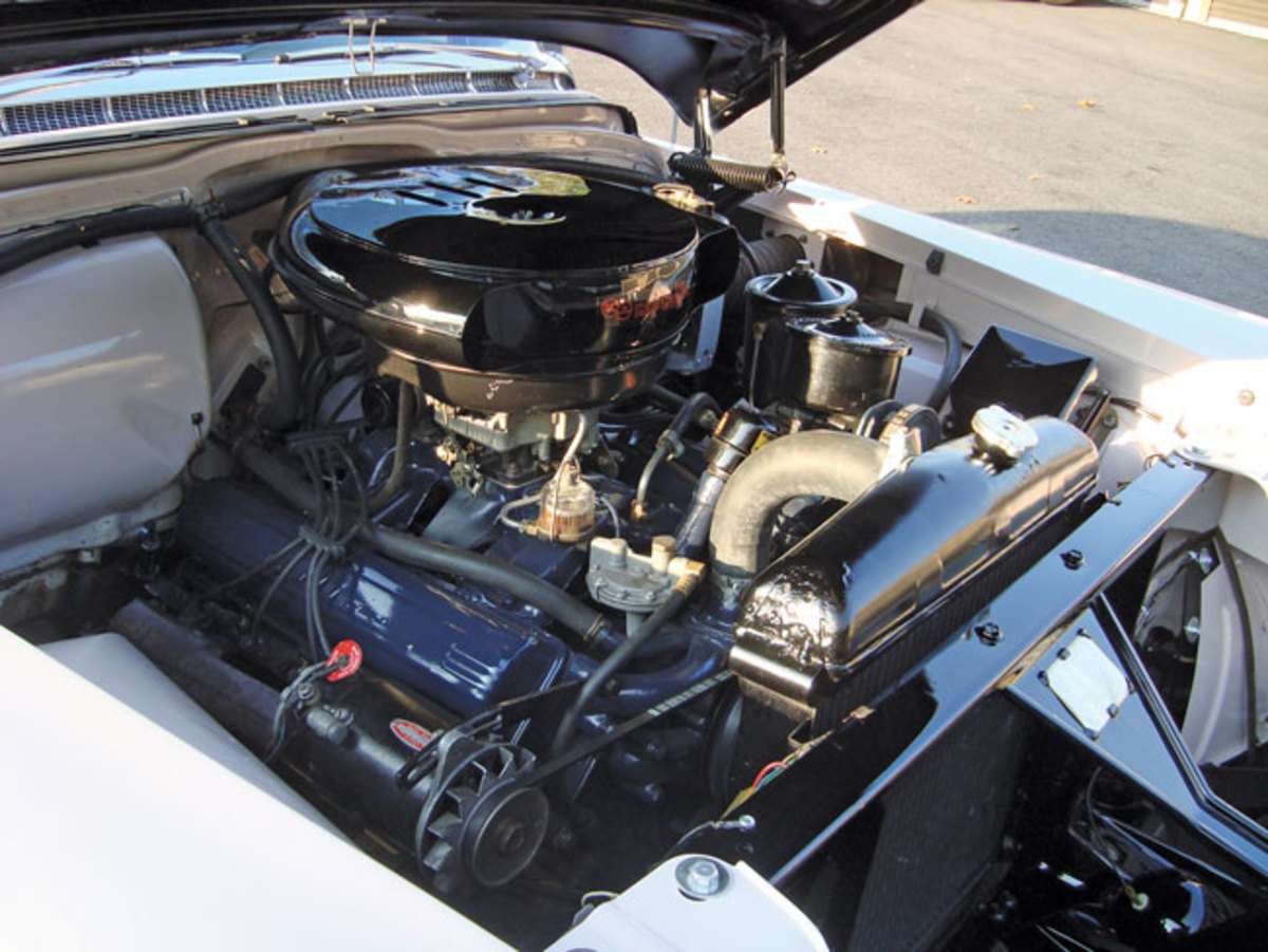 1956-Cadillac-engine