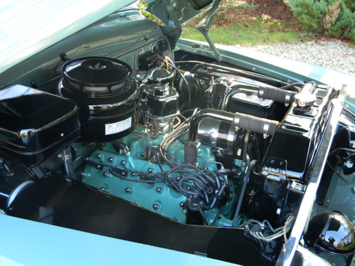 1951-Mercury-engine