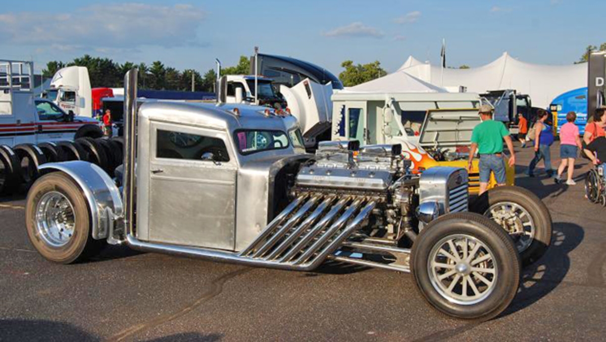 Leno’s Piss’d Off Pete hot rod put in an appearance at the Eau Claire, Wisconsin, Big Rig Show last August. Wonder if we can get the owner back to the Badger State for the Iola Old Car Show? (www.iolaoldcarshow.com)