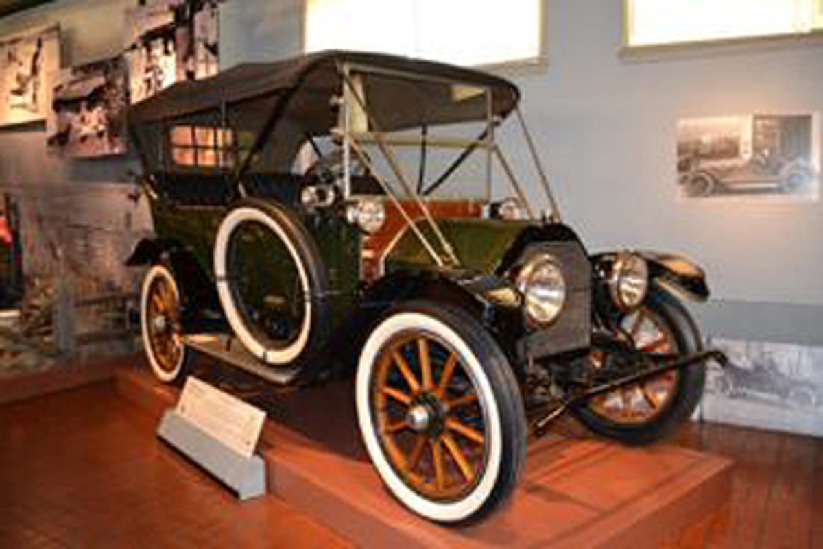 Cadillac-1912-Electric-Start-300x200
