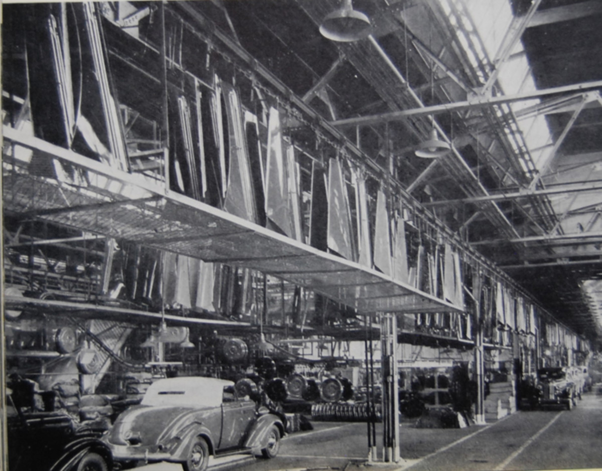 Note how parts were stored above the cars in final assembly area.
