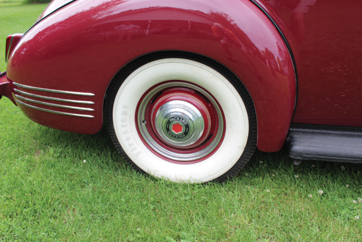 Gerhke kept the original burgundy-and-tan color scheme, which just seems to fit the Packard’s personality.