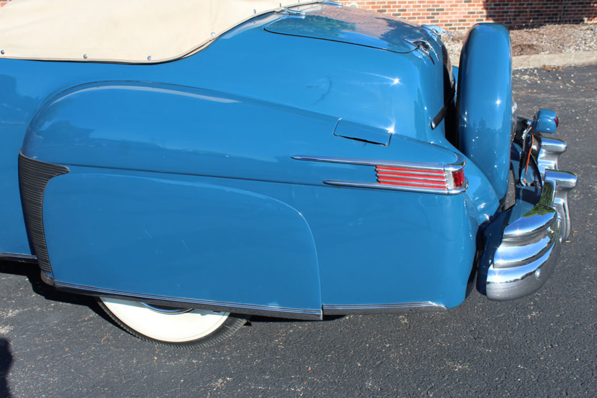 The Continental sports fender skirts