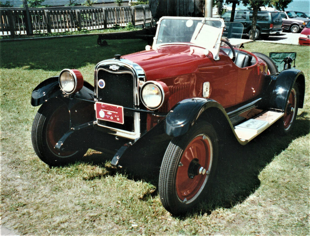 Pinky's Chevrolet Superior roadster at St. Ignace-2001