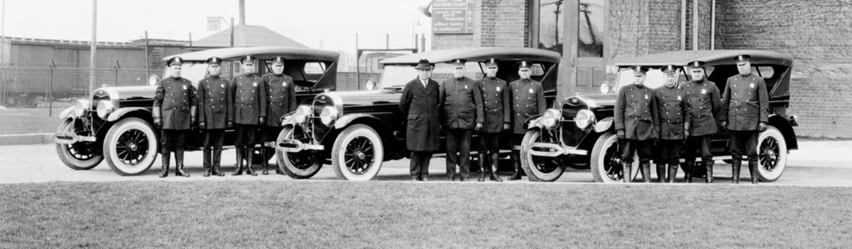 1924 saw the introduction of the Lincoln Police Flyer, three of which are shown here shortly after delivery to the Detroit Police Department.