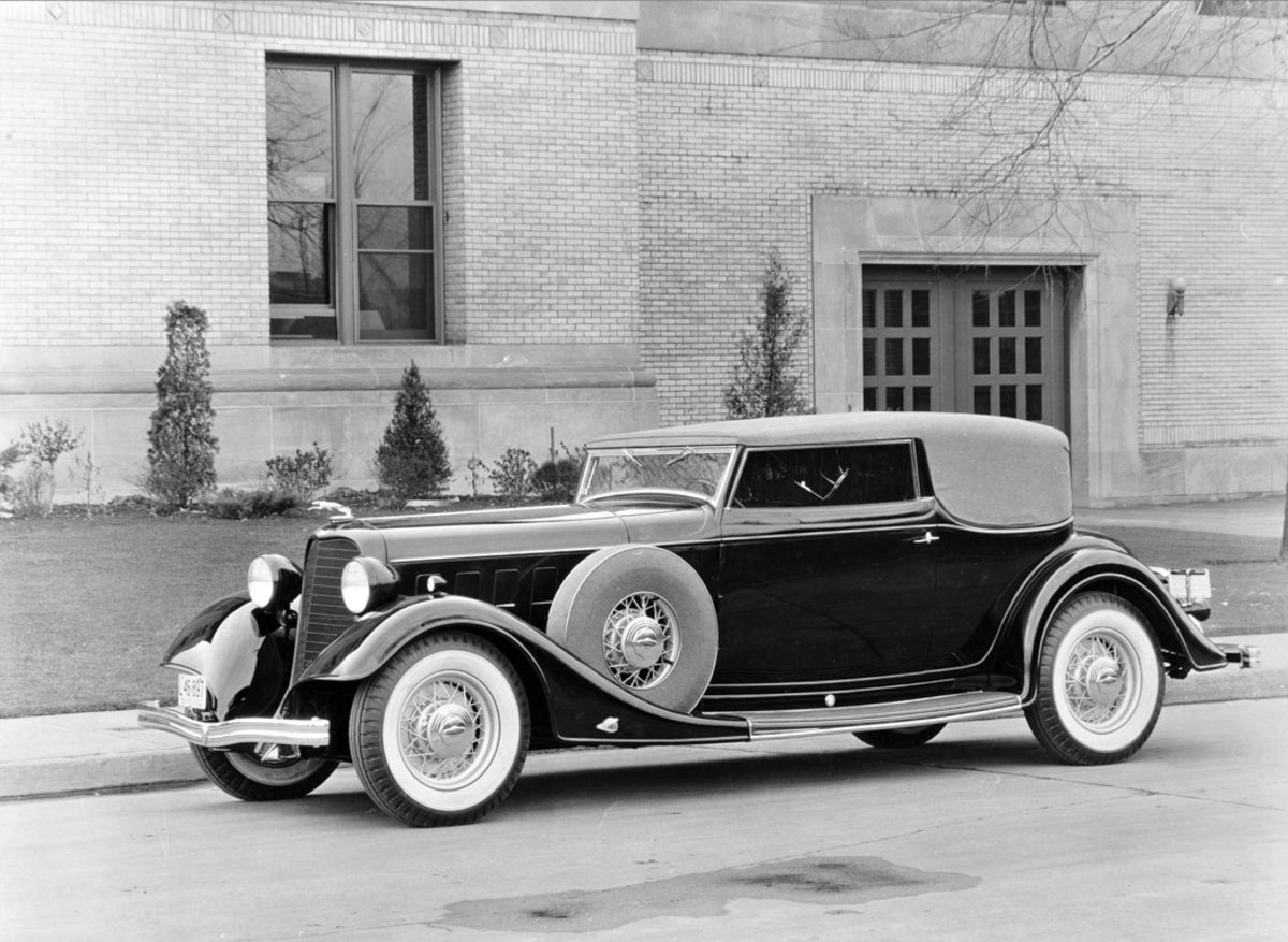 With the introduction of the mighty Lincoln V-12, Lincoln was well established as one of America’s premier automakers with examples such as this 1933 KB with a convertible victoria body by Brunn.
