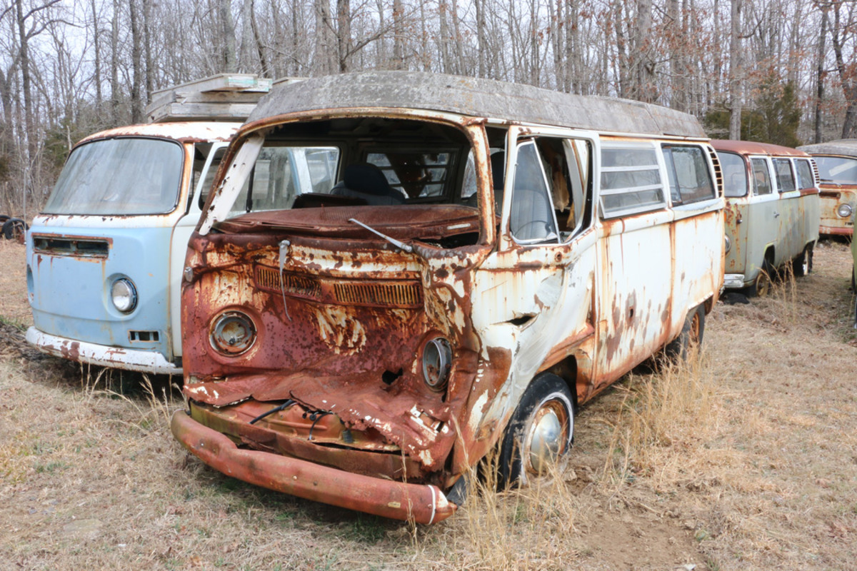This 1970 three-door Kombi was parked in a driveway when another vehicle left the road and crashed into it head-on, relegating the Kombi to the salvage yard.