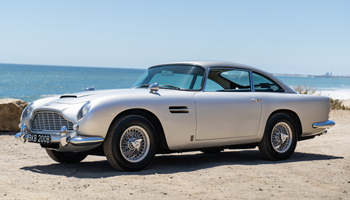 1964 Aston Martin DB5 (Estimate: $650,000 – $725,000).