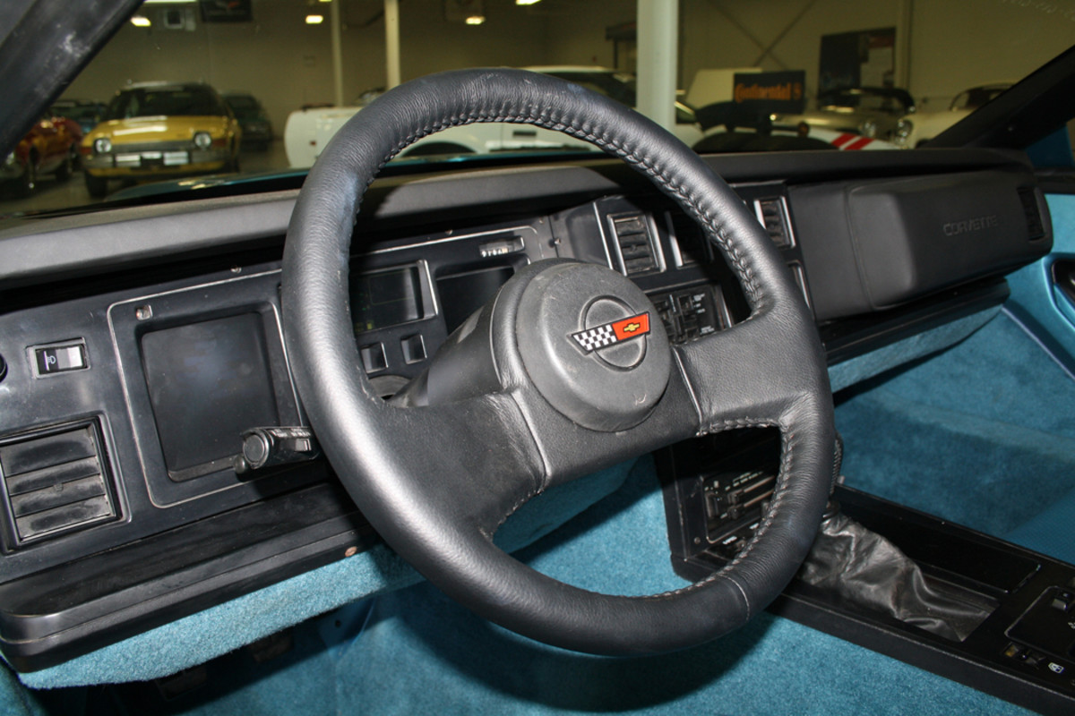 The dash came from a 1987 Corvette with the bright blue exterior and interior color scheme.