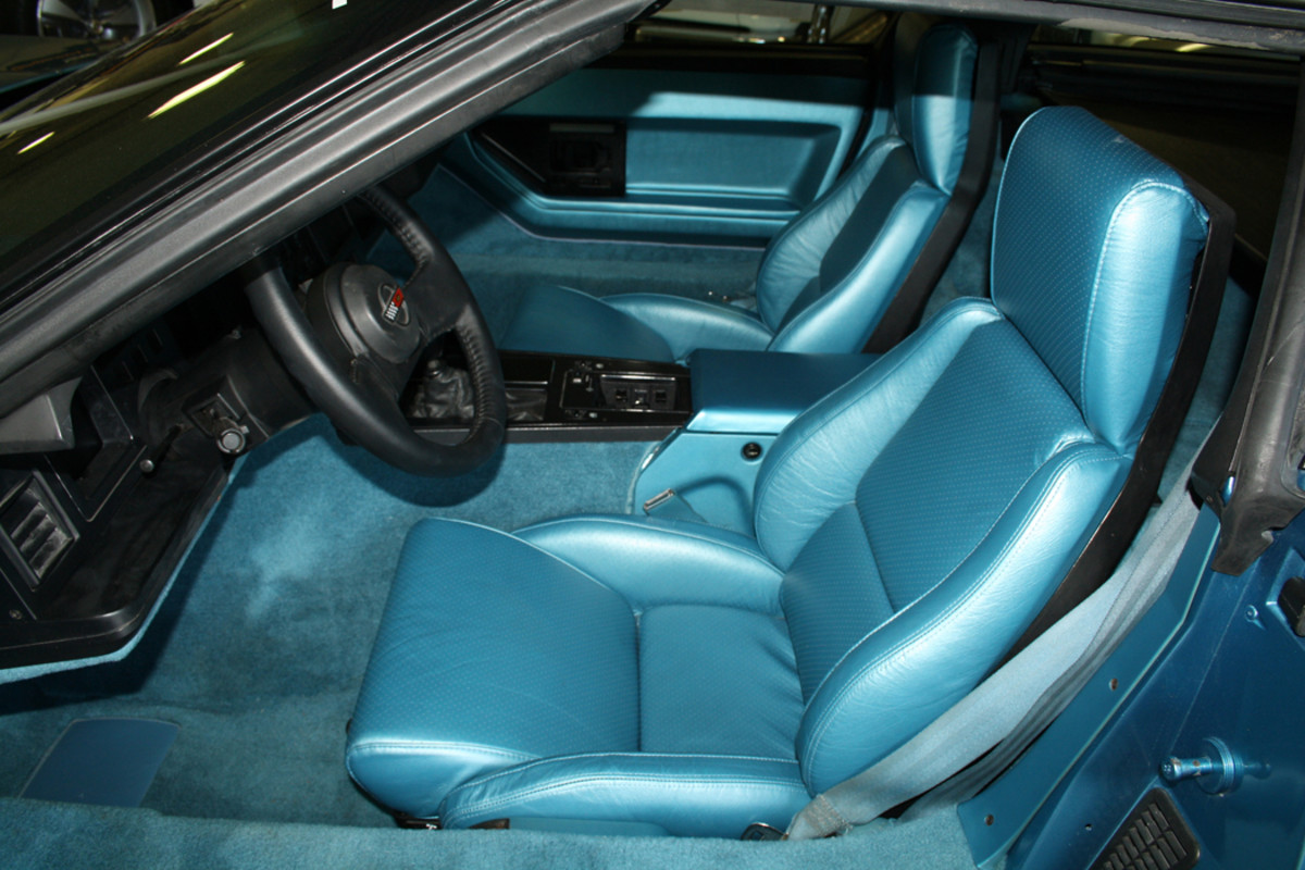 The car received an all-new bright-blue leather interior in 2017, though the original console plate, power key, and the 8,000rpm tachometer that was not available on production cars was retained.