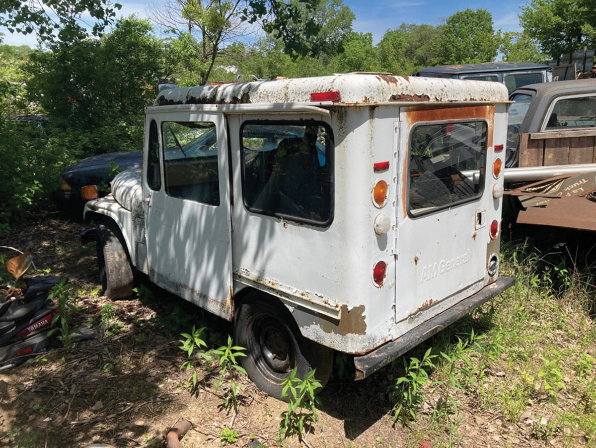 Right-hand drive marks this 1970s AM General Jeep as a former postal delivery vehicle. It’s complete and features a six-cylinder engine and automatic transmission.