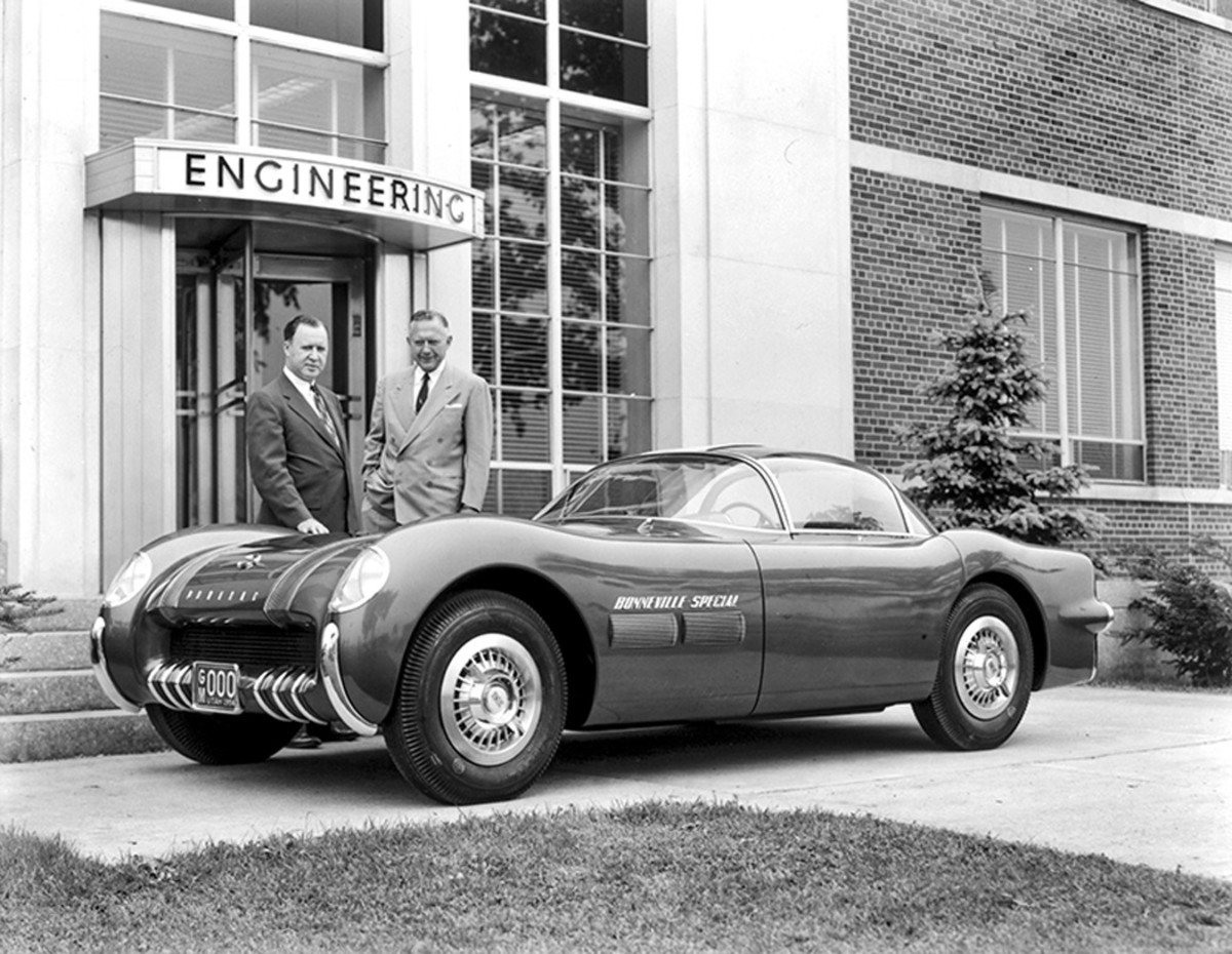 The bubble-topped 1954 Pontiac Bonneville Special was a two-passenger sports car concept exhibited at that year’s GM Motorama.