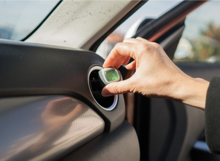 Scenta New Design Modern in-Car Essential Oil Diffuser Vent Clip