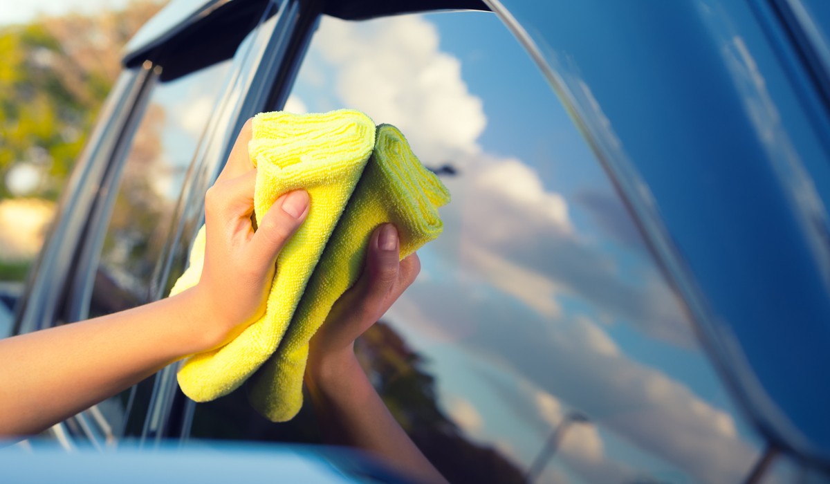 What towel's recommended for drying exterior of car after wash