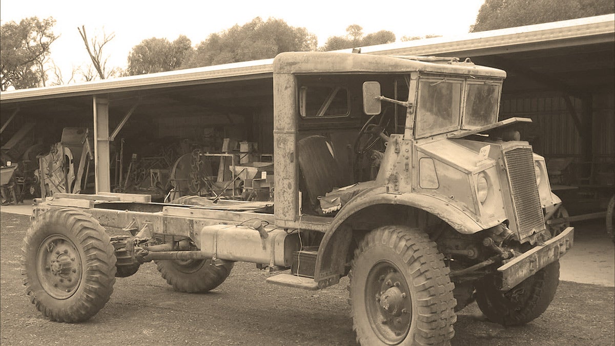 This CMP cab and chassis, assuming it’s mechanically complete and operational, appears to be another example of a barn find that might be driven home.